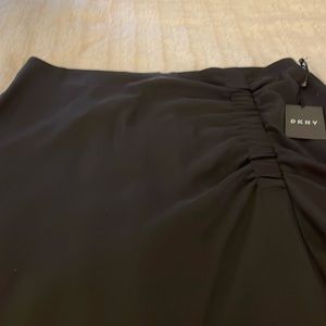 DKNY Woman NWT  16 Rich Black Mermaid Skirt Ruching